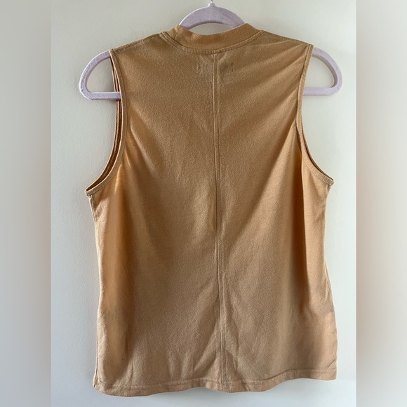 Sleeveless turtleneck 💛 - Picture 4 of 4